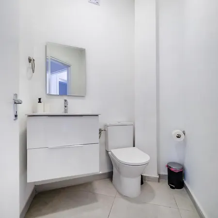 2 Bedroom Flat דירה ניקוסיה