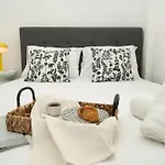 Apartment 2 Bedroom Flat Nikosia
