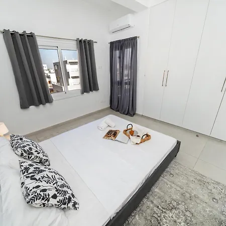 2 Bedroom Flat Apartment Nikosia