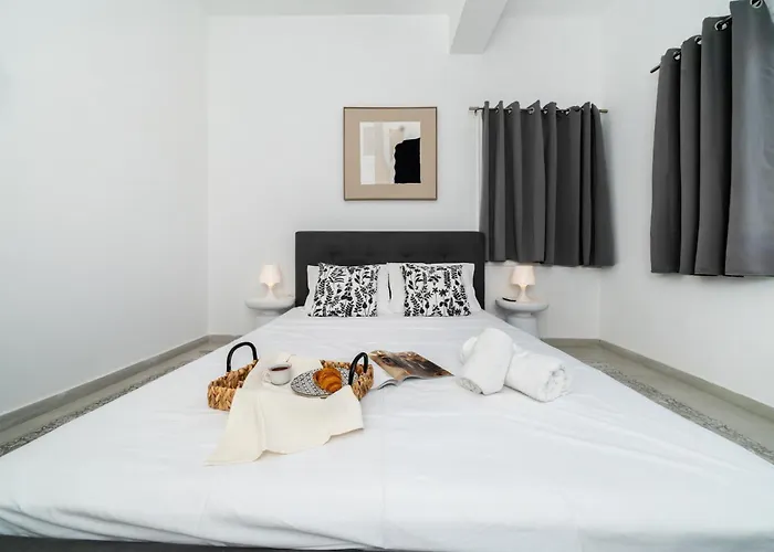 2 Bedroom Flat ニコシア