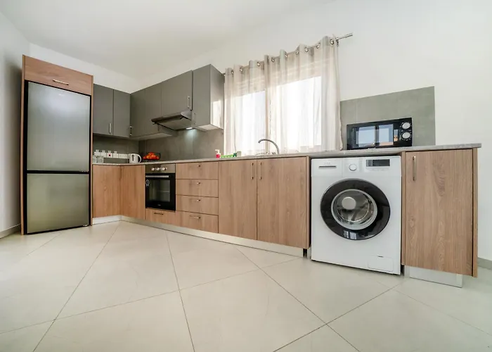 2 Bedroom Flat Lejlighed Nicosia